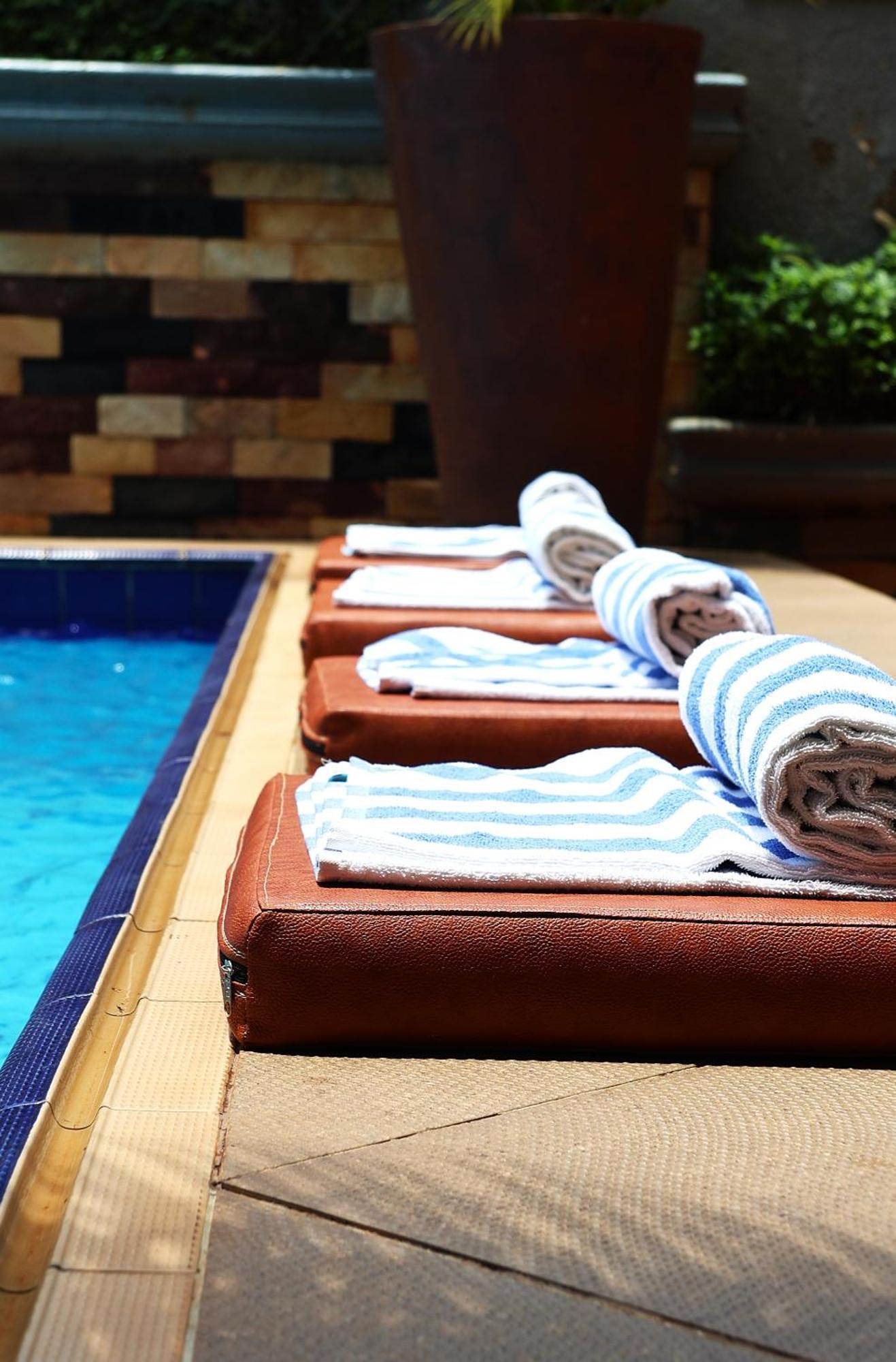 Entebbe Stay Apart-Hotel Buitenkant foto